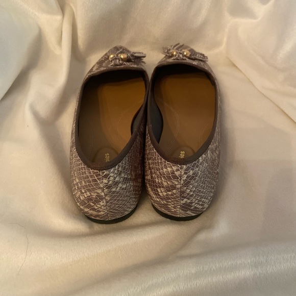 Hush Puppies Womens Sadie Tassel Slip-on Loafer, Snake Leather, size 7.5 - Picture 3 of 5